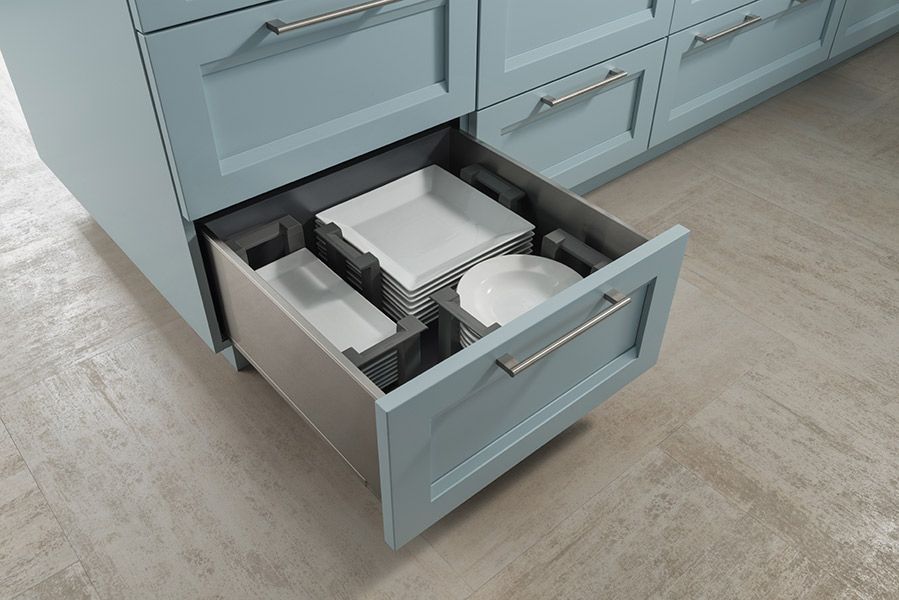 https://cabinetworldpa.com/wp-content/uploads/2018/12/Oceanside_DishDrawer.jpg